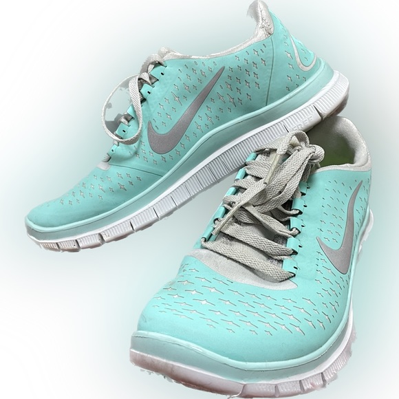 Nike Free 3.0 Copy in Tiffany Blue - Picture 1 of 4